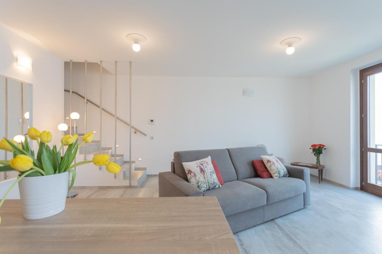 Dream Lake Apartments Lake View - Private Beach By Rent All Como Lezzeno Exterior foto