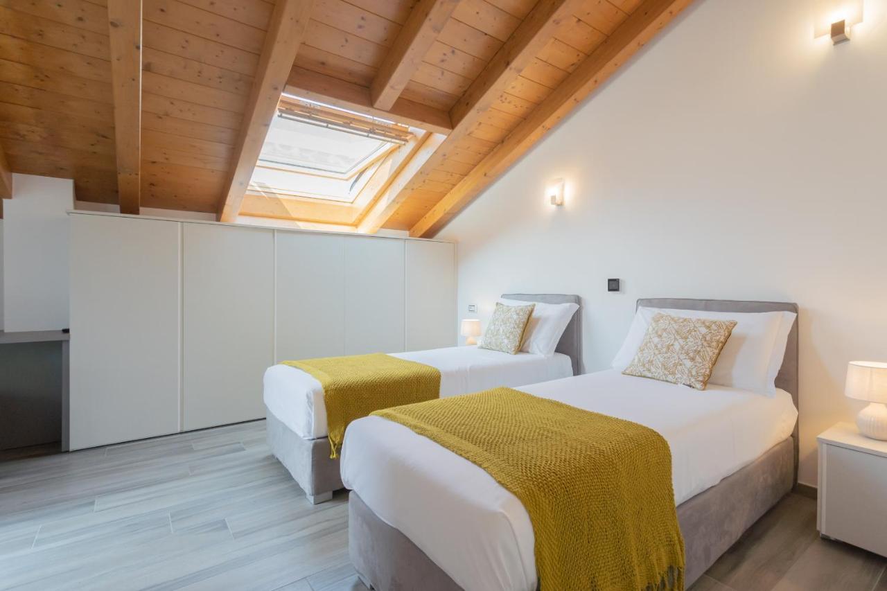 Dream Lake Apartments Lake View - Private Beach By Rent All Como Lezzeno Exterior foto