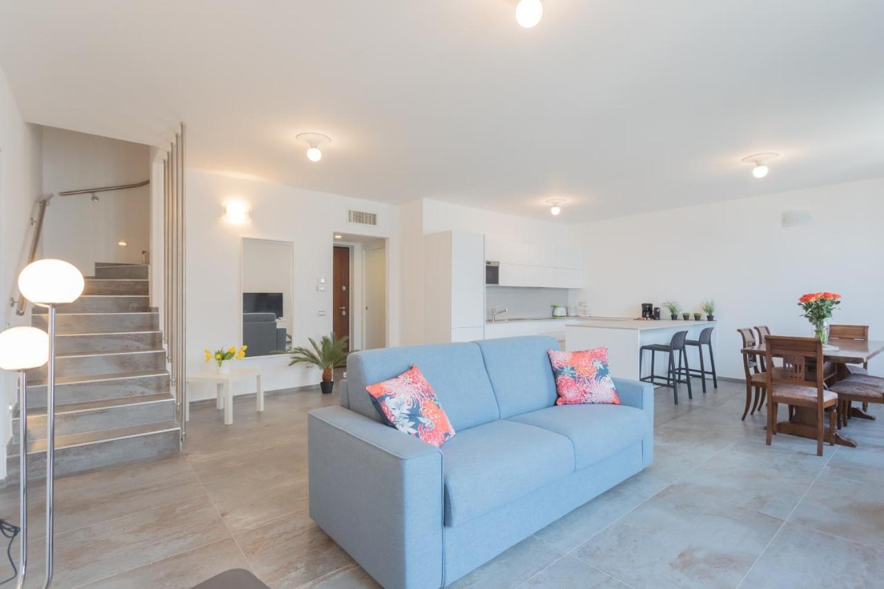 Dream Lake Apartments Lake View - Private Beach By Rent All Como Lezzeno Exterior foto